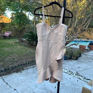 Elegant Cream Women's Dress